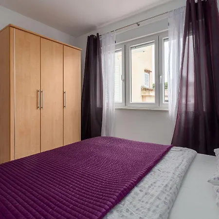 Modernes Nur 300 Meter Zum Mit Terrasse, Privatparkplatz, Wifi Lägenhet Poreč