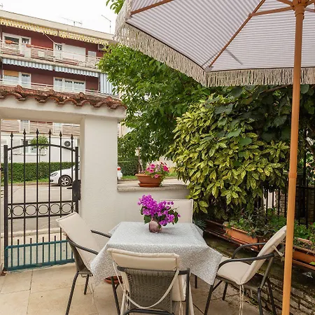 Modernes Nur 300 Meter Zum Mit Terrasse, Privatparkplatz, Wifi * بوريتش